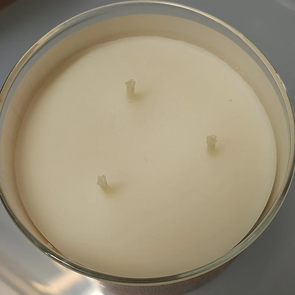 Bath & Body Works Scented Candle - Calypso Clementine - NIB - Picture 4 of 4